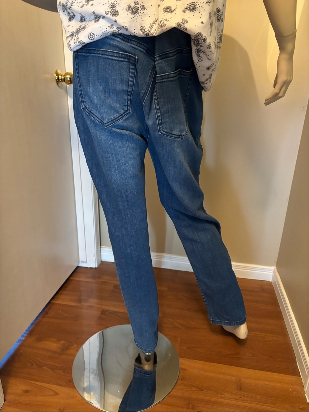 DC Women's Boyfriend Jeans in Medium Blue Wash